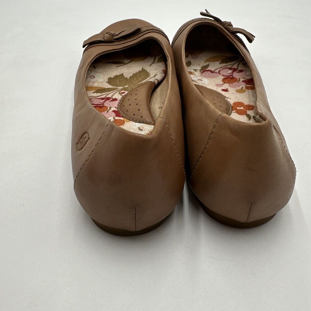 Women's Tan Bow Ballet Flats - Picture 5 of 9